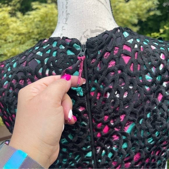 ANTHROPOLOGIE Wolven Black Crochet Lace "Terrace Sheath Dress" Size 8 - Picture 5 of 15